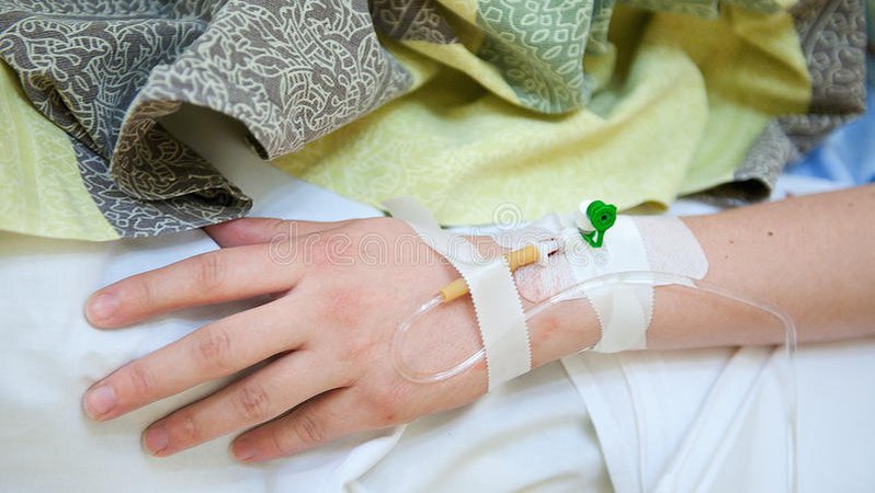 Маленька дівчинка, яку неподалік Луцька збив легковик, в комі