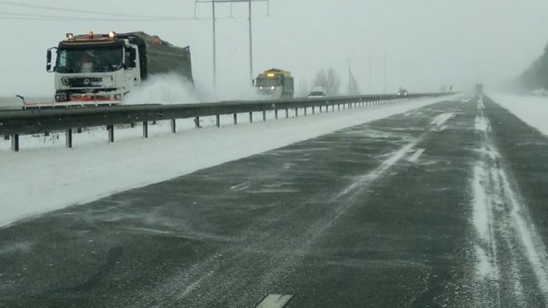 На Волині дороги державного значення розчищають від снігу