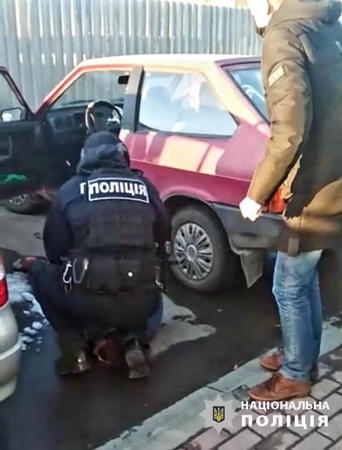 У Луцьку біля «Там-Таму» спіймали трьох викрадачів легковика