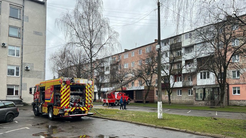 У центрі Ковеля сталась пожежа: вогнеборці врятували життя чоловіку
