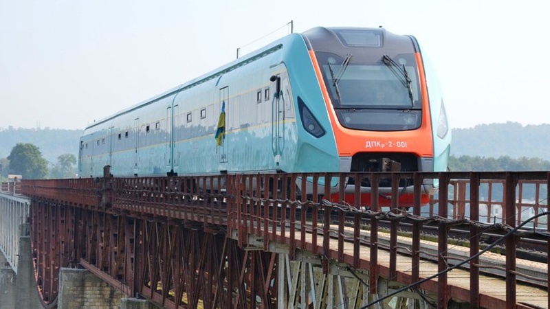 Поїзд «Чернівці-Львів» курсуватиме до Луцька