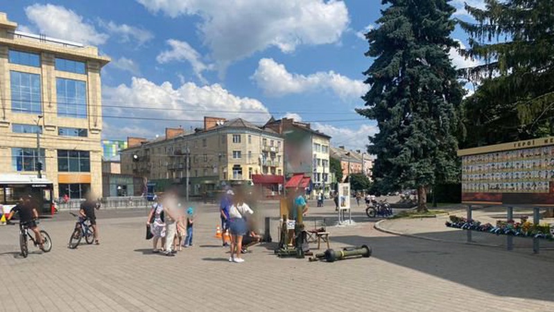 У Луцьку поліцейські швидко зловили зловмисника, який обікрав волонтера