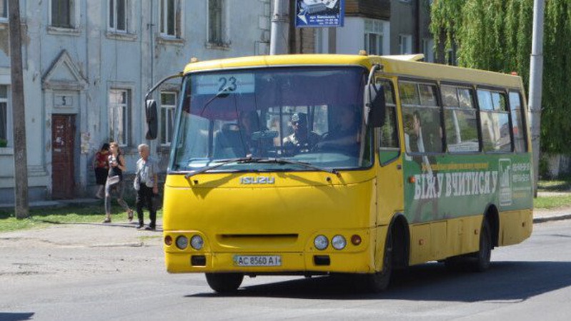Лучанка просить відновити маршрут №23