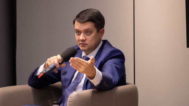 Новий рейтинг партій: в Раду проходять Разумков і Гройсман, але не Кличко