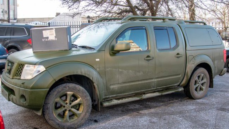 Волиньрада відправила на передову позашляховик і Starlink. ФОТО