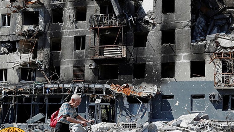 Окупанти збирають особисті дані жителів Маріуполя та намагаються вербувати евакуйованих громадян