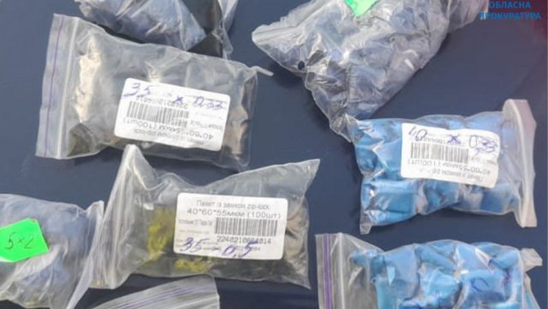 На Львівщині затримали волинянина з наркотиками в бардачку