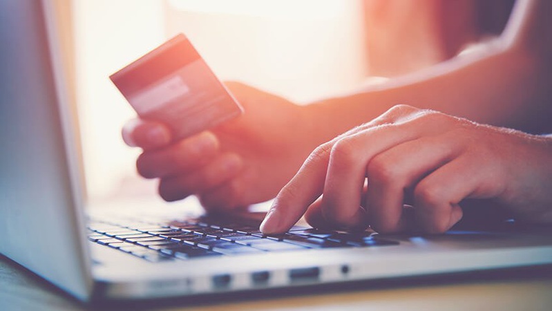 Перейшла за посиланням: волинянка повірила оголошенню про допомогу і втратила гроші