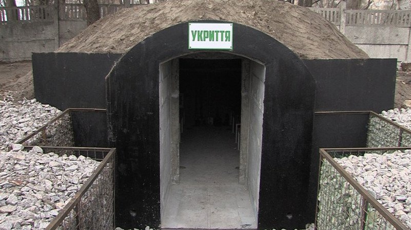 Сільська школа на Волині хоче придбати модульне укриття