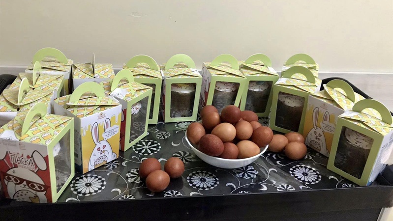 Пацієнтки Луцького клінічного пологового будинку отримали великодні подарунки