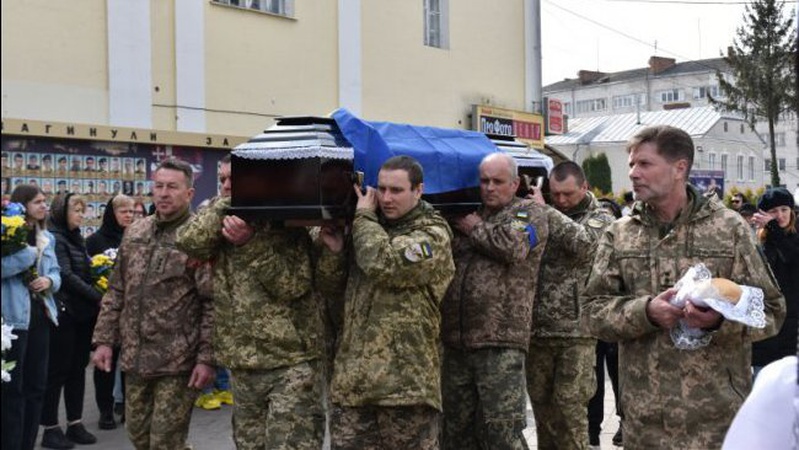 У Луцьку попрощалися із загиблим Героєм Валерієм Нидзою