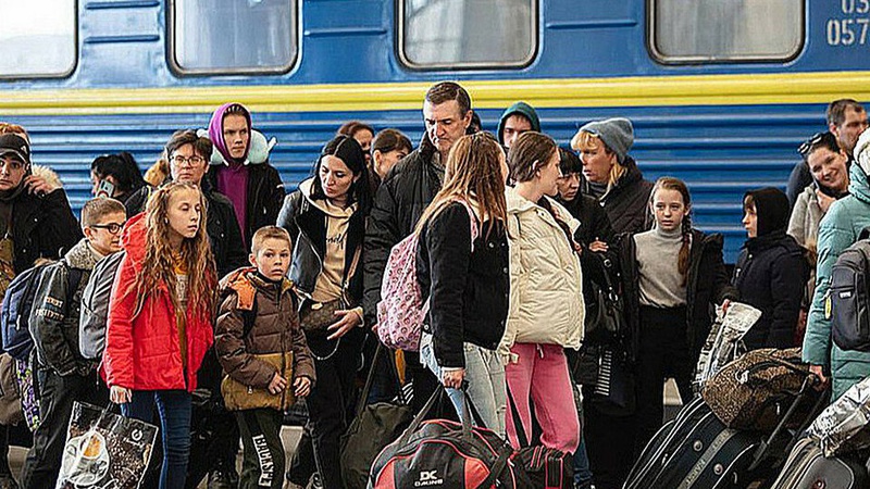 Як знайти роботу в новій громаді? Поради для переселенців – інфографіка