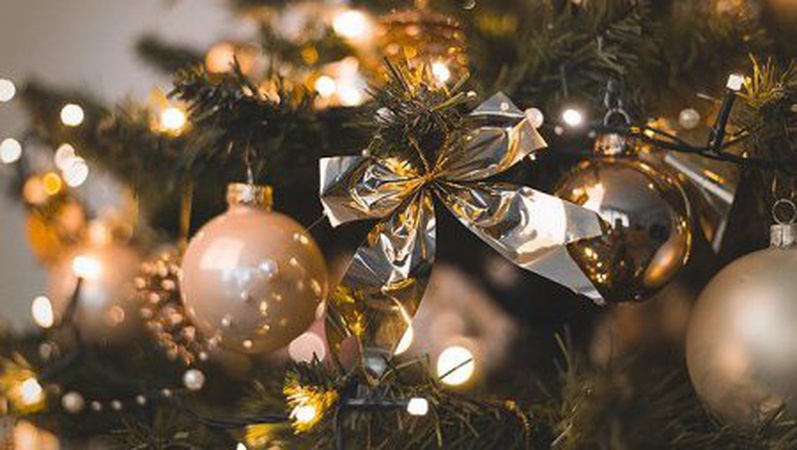 Як не спалити новорічну ялинку вдома. Поради ДСНС