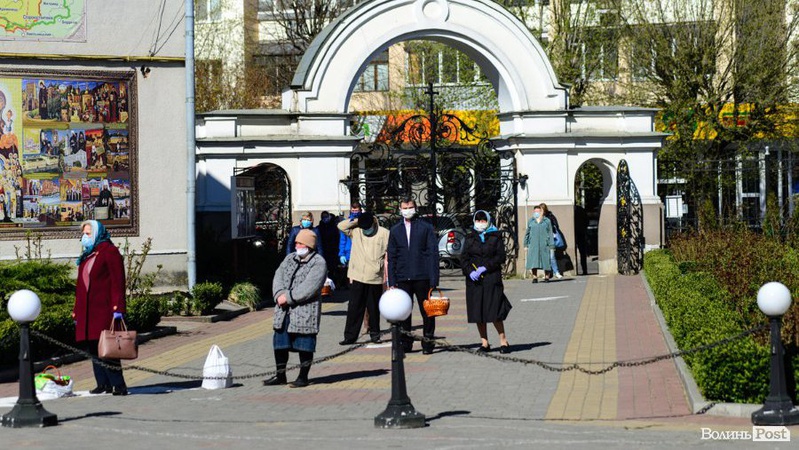 Чи будуть великодні богослужіння в цьому році за участю вірян