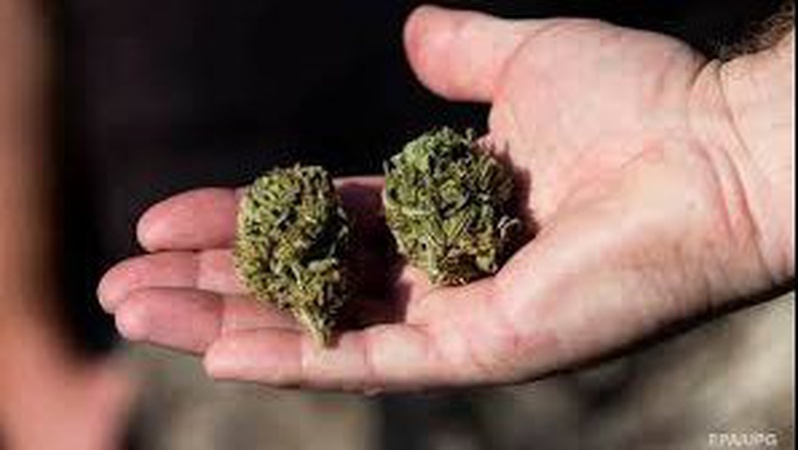 На Різдво двох лучан «спіймали» з наркотиками