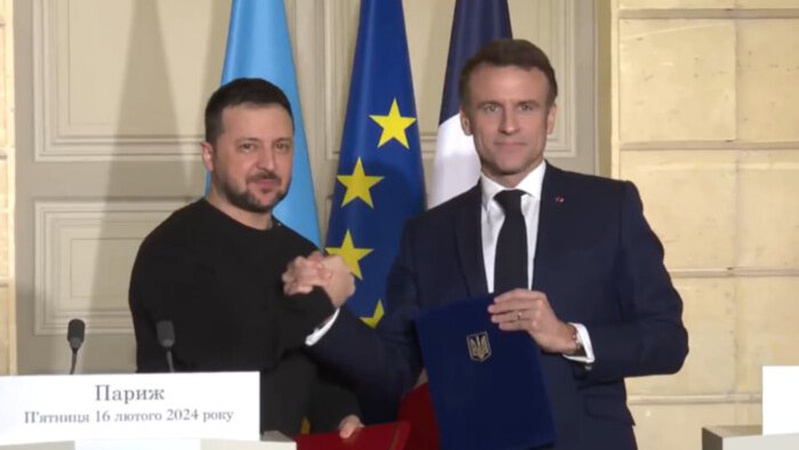 Зеленський і Макрон підписали безпекову угоду