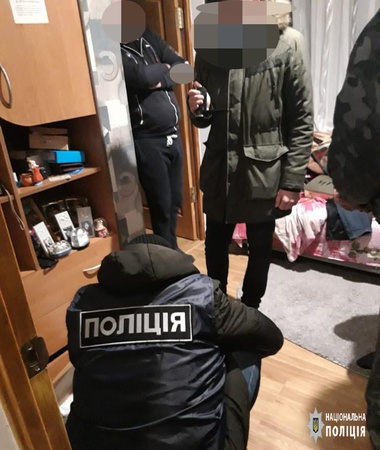 Сутенерство на Волині. Молодик торгував селянками з області.