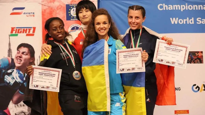 Луцькій боксерці присудили почесну нагороду