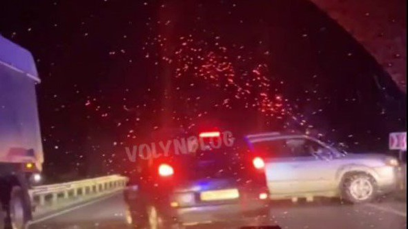 На Волині рятувальники деблокували людей, яких затисло в авто після ДТП