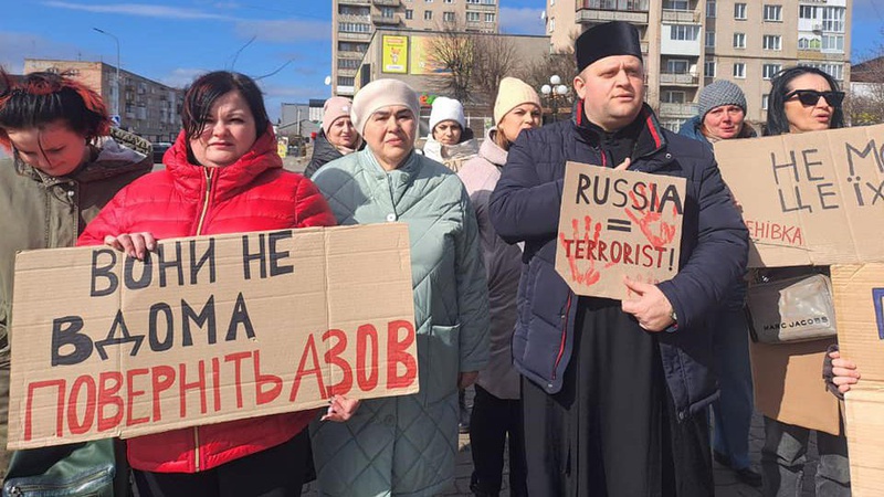 «Поверніть дітей із пекла»: на Волині відбулася акція на підтримку полонених азовців