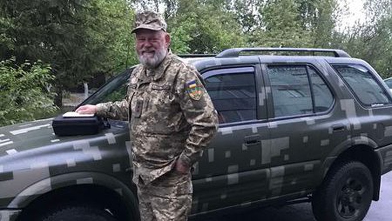 Підприємці з Волині придбали позашляховик для захисників