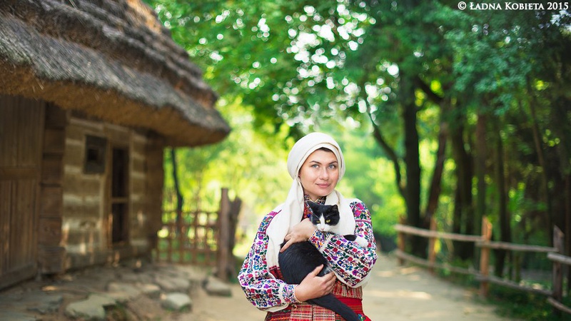 Громадська діячка й колекціонерка етновбрання розповіла, що не любить хустку