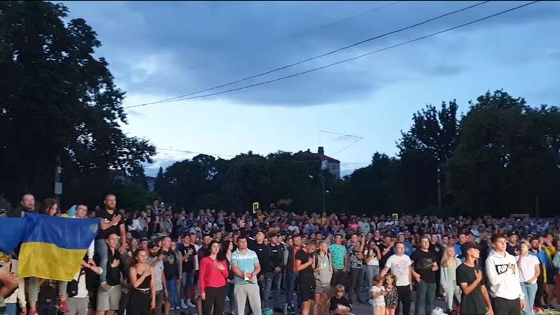 Як лучани вболівали за збірну України