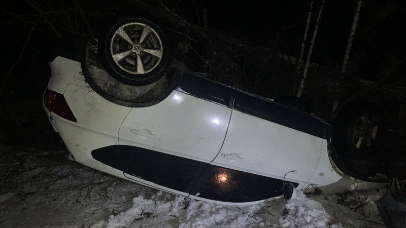 Авто перекинулося на дах: на Волині — ДТП