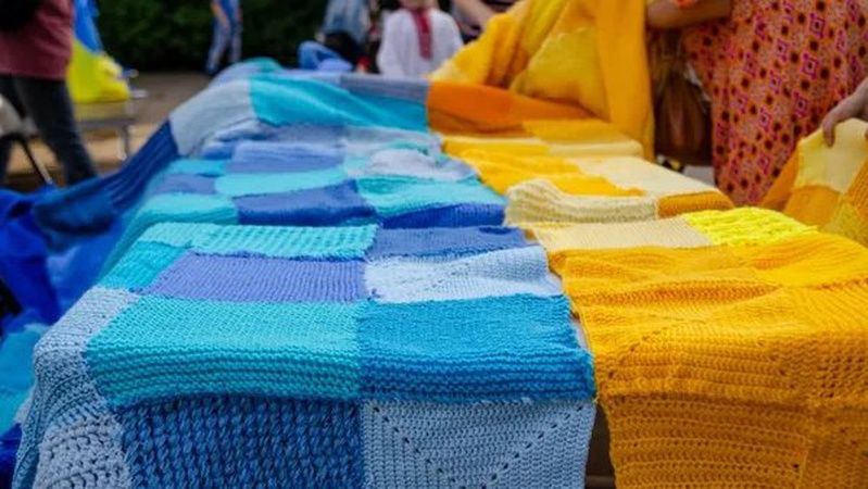 Волинян запрошують зв’язати найбільший теплий прапор України