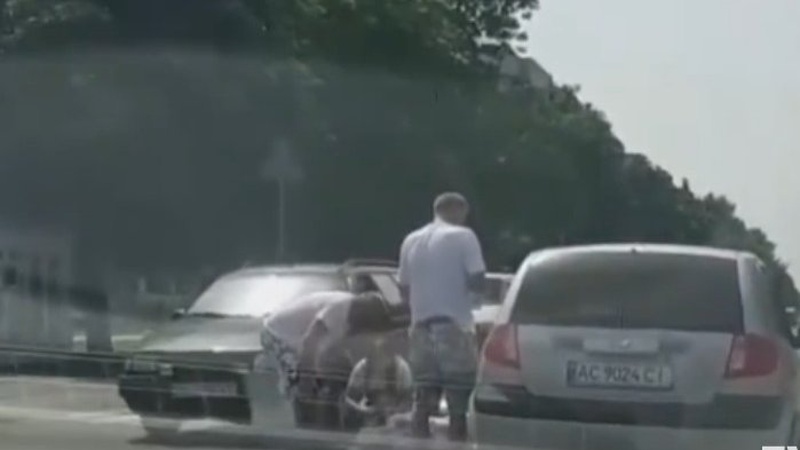 У Володимирі аварія на пішоході: є потерпілий. ВІДЕО