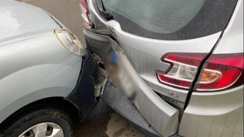 ДТП на Волині: через недотримання дистанції зіткнулися дві автівки