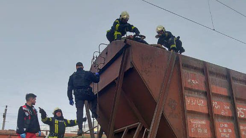 У Луцьку помер 14-річний хлопець, якого уразило струмом на даху вантажного вагона