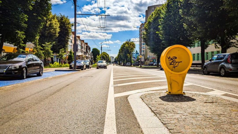 Де у Луцьку розташовані острівці безпеки?