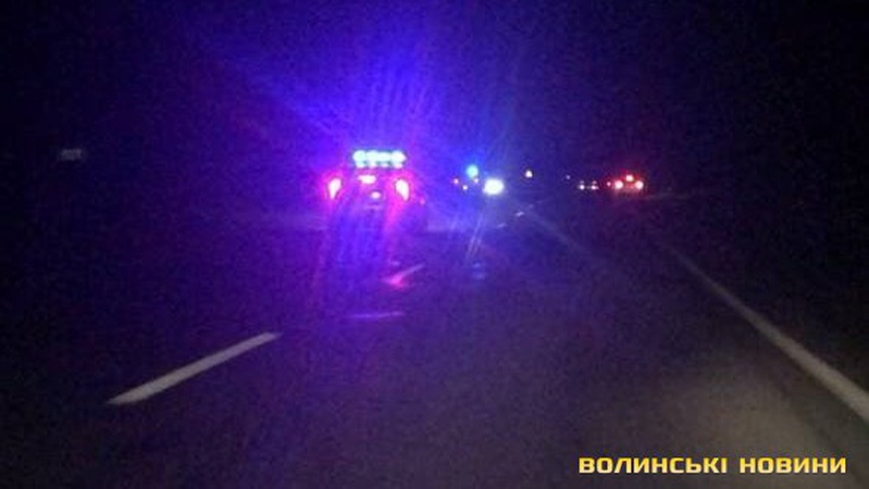 Поблизу Луцька автівка на смерть збила пішохода