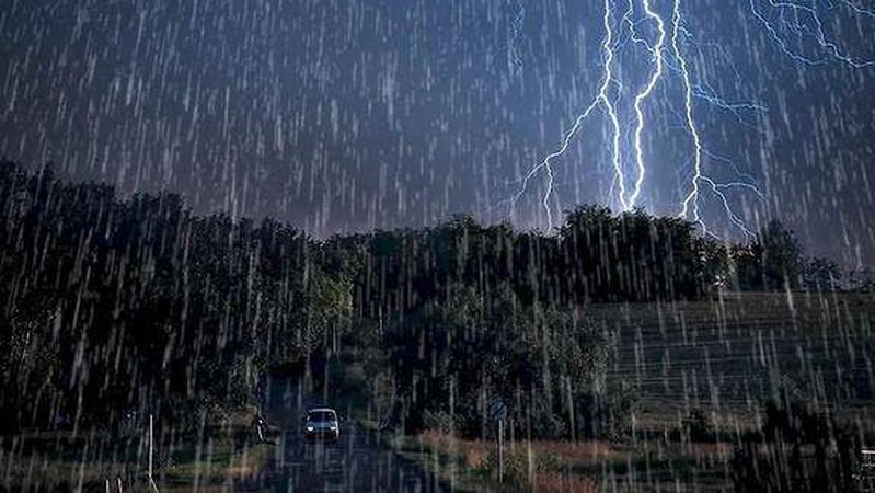 Гроза, град і шквали: коли на Волині очікувати зміни погоди