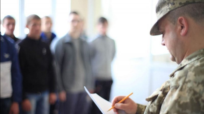 На Волині переселенці не поспішають ставати на військовий облік