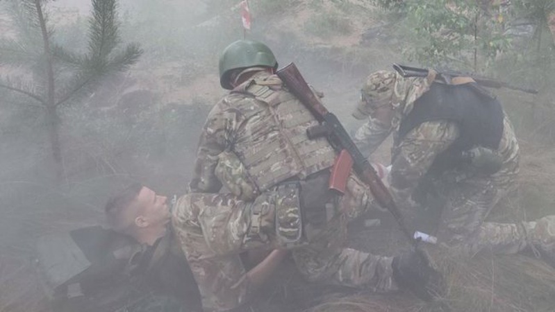 На Волині пройшли спільні навчання прикордонників та тероборонівців з тактичної медицини. ФОТО