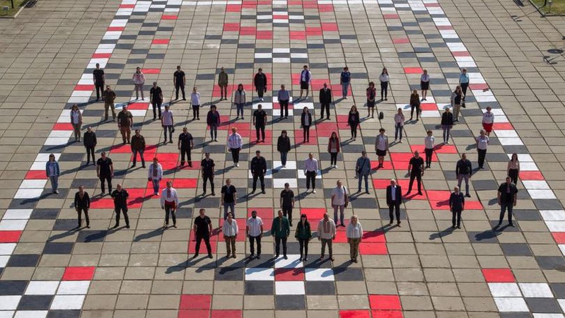 Волинські воїни у прифронтовому Куп’янську взяли участь у флешмобі до Дня вишиванки