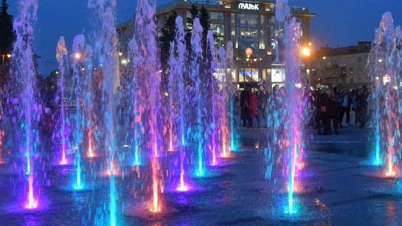 «Треба зайнятися бомбосховищами, а не витрачати на фонтани», — Сергій Рижков