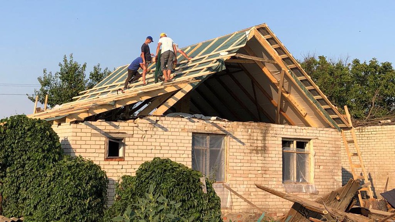 Волиняни, які відбудовують село на Херсонщині, повертають віру в життя місцевим жителям