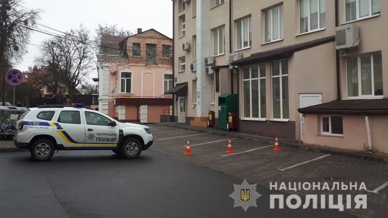 Поліція встановлює особу псевдомінера луцького ЦНАПу