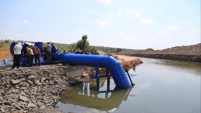 Запрацювала перша нитка водогону, який почали будувати після теракту на Каховській ГЕС