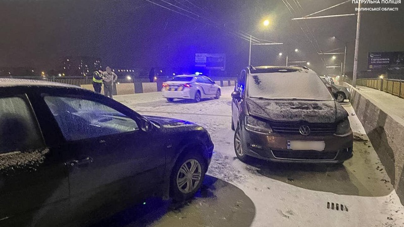 Поліціянти повідомили деталі численних ДТП на Рівненській у Луцьку