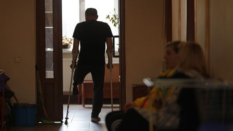 Як спілкуватись з людьми із протезами: поради МОЗ