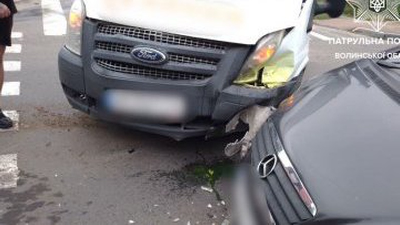 На Волині зіткнулись дві автівки